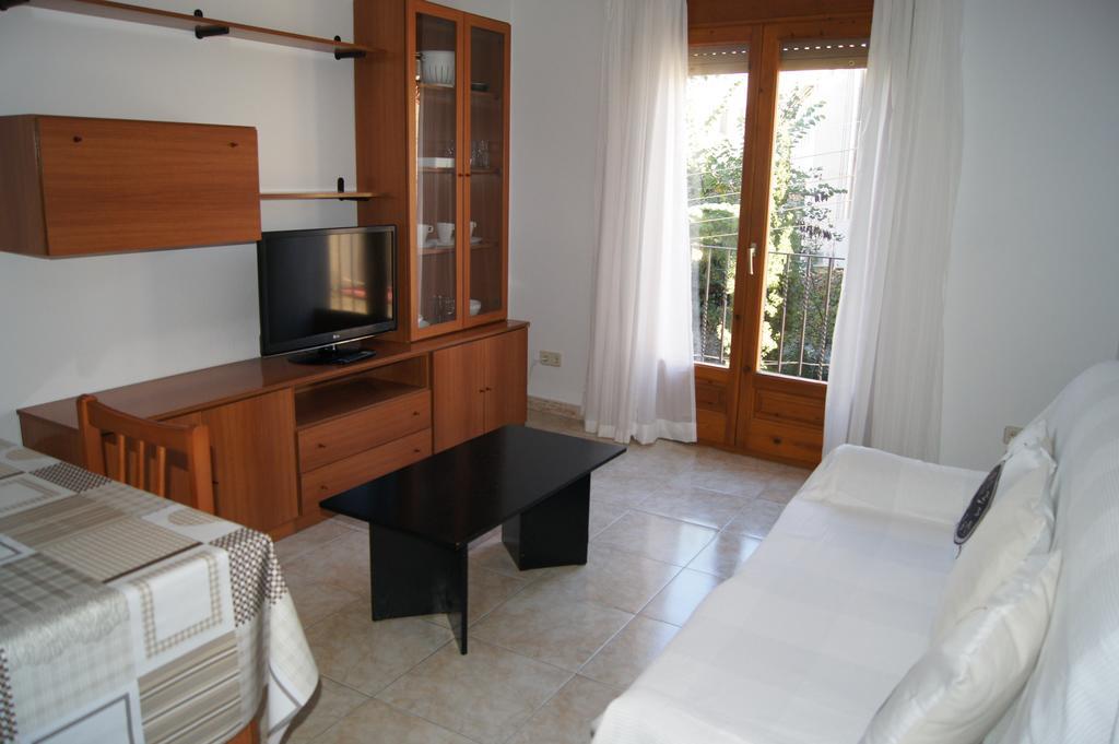 Ferienwohnung Barceloneta Upartments Figueres  Exterior foto